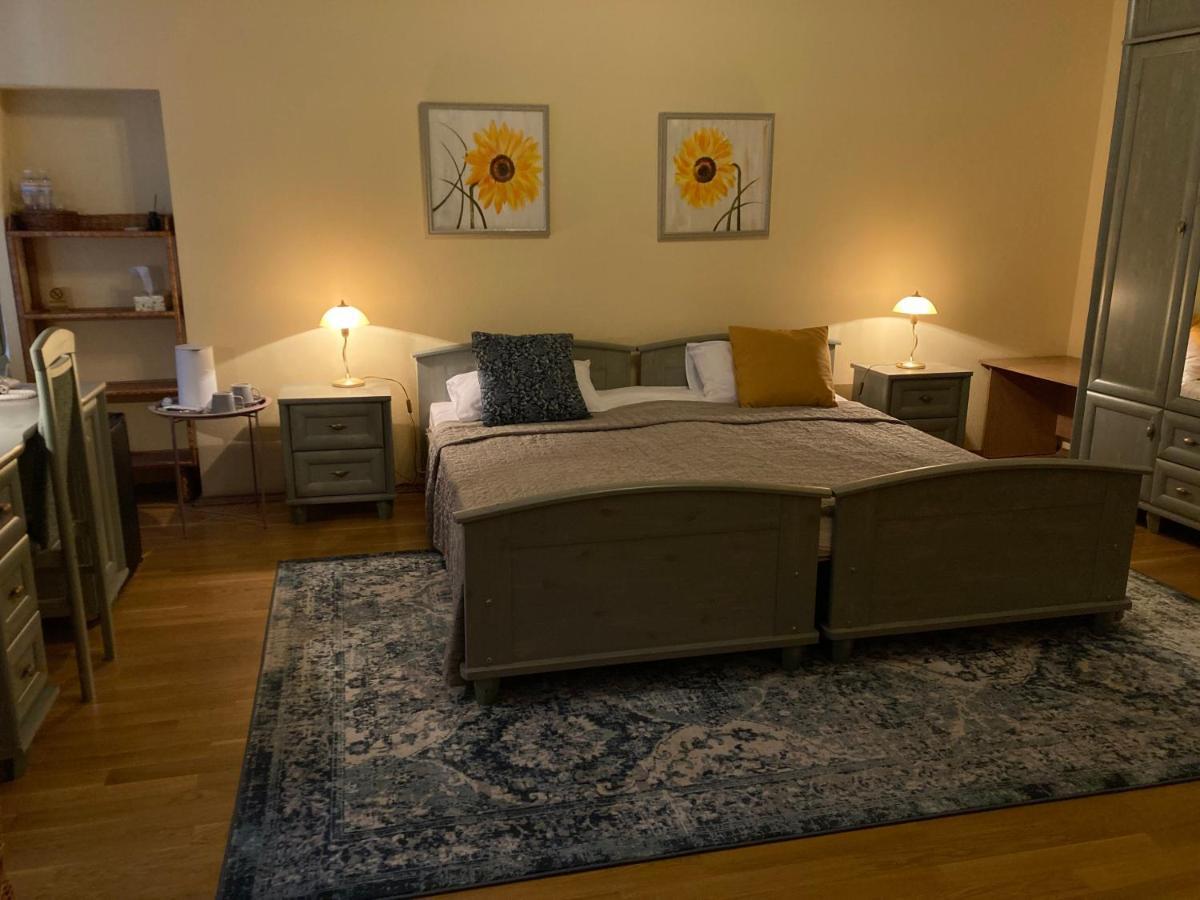 Sunflower B&B Kiev Exterior foto